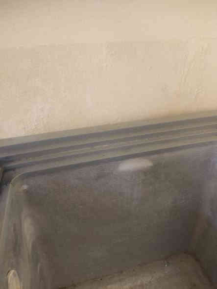 مجمده نضيفه تجميد شغاله للبيع سعره 300 بيهه مجال عنواني البصره ابو الخصيب ***********
