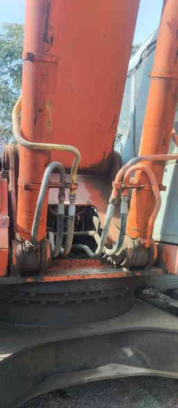 حفارة EX 330  hitachi   موديل 2000 للبيع 
*********** 
كلار - سليمانية
