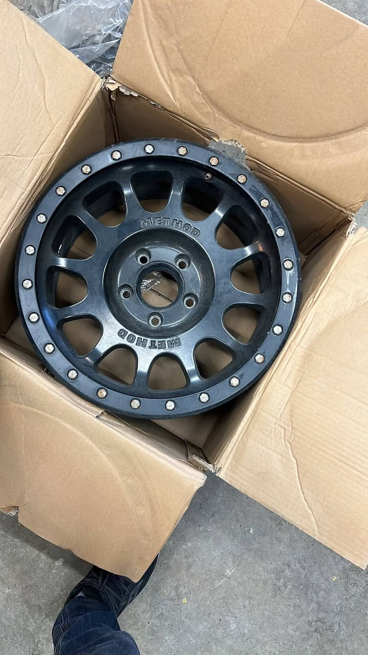 Wheel Jeep Wrangler
***********
***********
