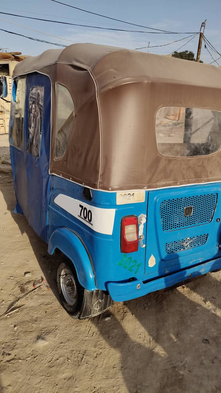 للبيع تكتك موديل 2021 شهر 9
تكتك نضيفه فقط بس ضربه بلغد محرك مكفول المكان العماره حي نداء شراي اتصل ***********
