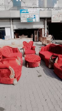 البيع السعر 300.....07712697329