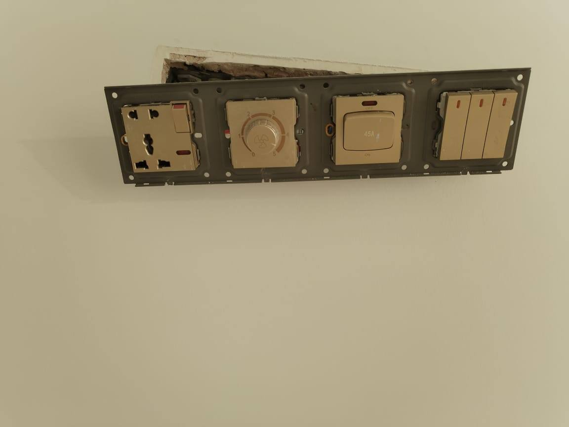 تمديد • صيانة • تصليح
دقة بالعمل ✨ أمان 💡 وأسعار مناسبة
نوصلكم وينما تردون 
***********
Mr .light لديكم لاخوف عليكم
