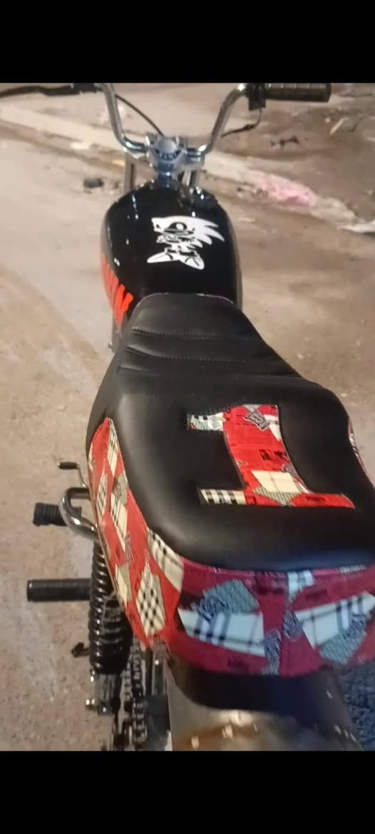 السلام عليكم دراجه نامه للبيع  شلامجه اي شي ماناقصه ادوات مكفوله من كلشي  مكاني بصره جمعيات السعر 700 وبيه مجال ***********
