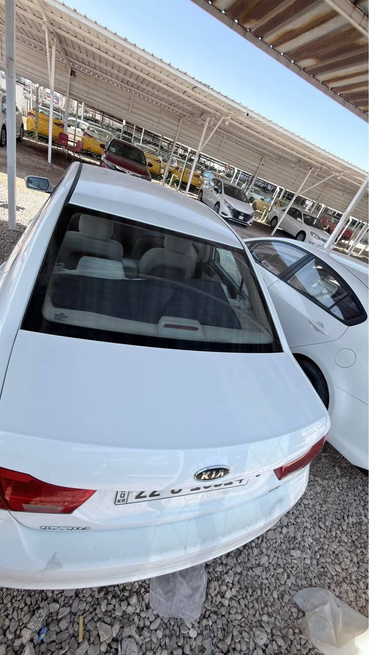 كيا اوبتما (المقدس ) 

2009 
خليجي لون ابيض ناصع 

كير  مكينه على وضع الشركه كفاله 💯

تخم تاير جديد💯

هزه جديده سنويه جديده لل30  بأسم صاحبي تريد تحويل او وكاله 

5 ويل كب اشاره بل مري تحكم ستيرن ماشيه 218K حقيقي💯 

سياره بيه جاملغ مصبوغ وربع البنيد فقط  ملاون وشويه باردات على شوف العين بدون دواخل بدون شاصي بدون ارباك 
باقي كفاله
 
الديوانيه مركز
السعر 117 وبيه مجال 

*********** ديوانية, القادسية
