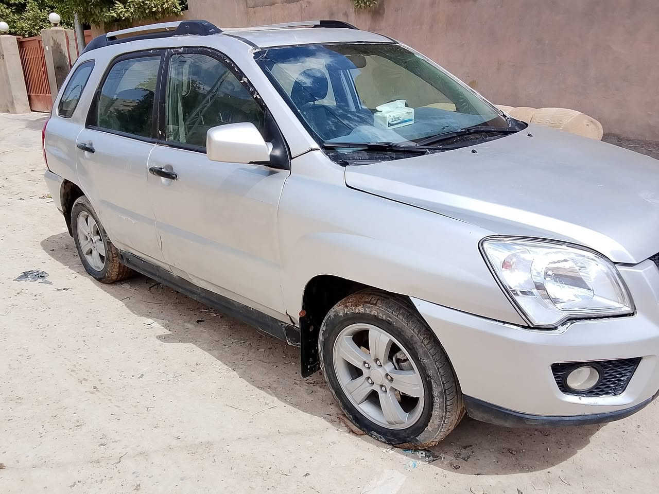 السلام عليكم
كيا سبورتج 2009 للبيع 🚘✨

محرك جديد مكفول، ما صارله شهر من التبديل ويا ضمان شهر 🔧

تبريد شغال ❄️

السيارة مجفية جهة وحدة ومصبوغة صبغ عام

شاشة + كاميرا 📺📷

سنوية موجودة لحد 2029

تحويل مو كفالة

السعر: 80

العنوان: صلاح الدين / سامراء 

للاستفسار: *********** 📞
