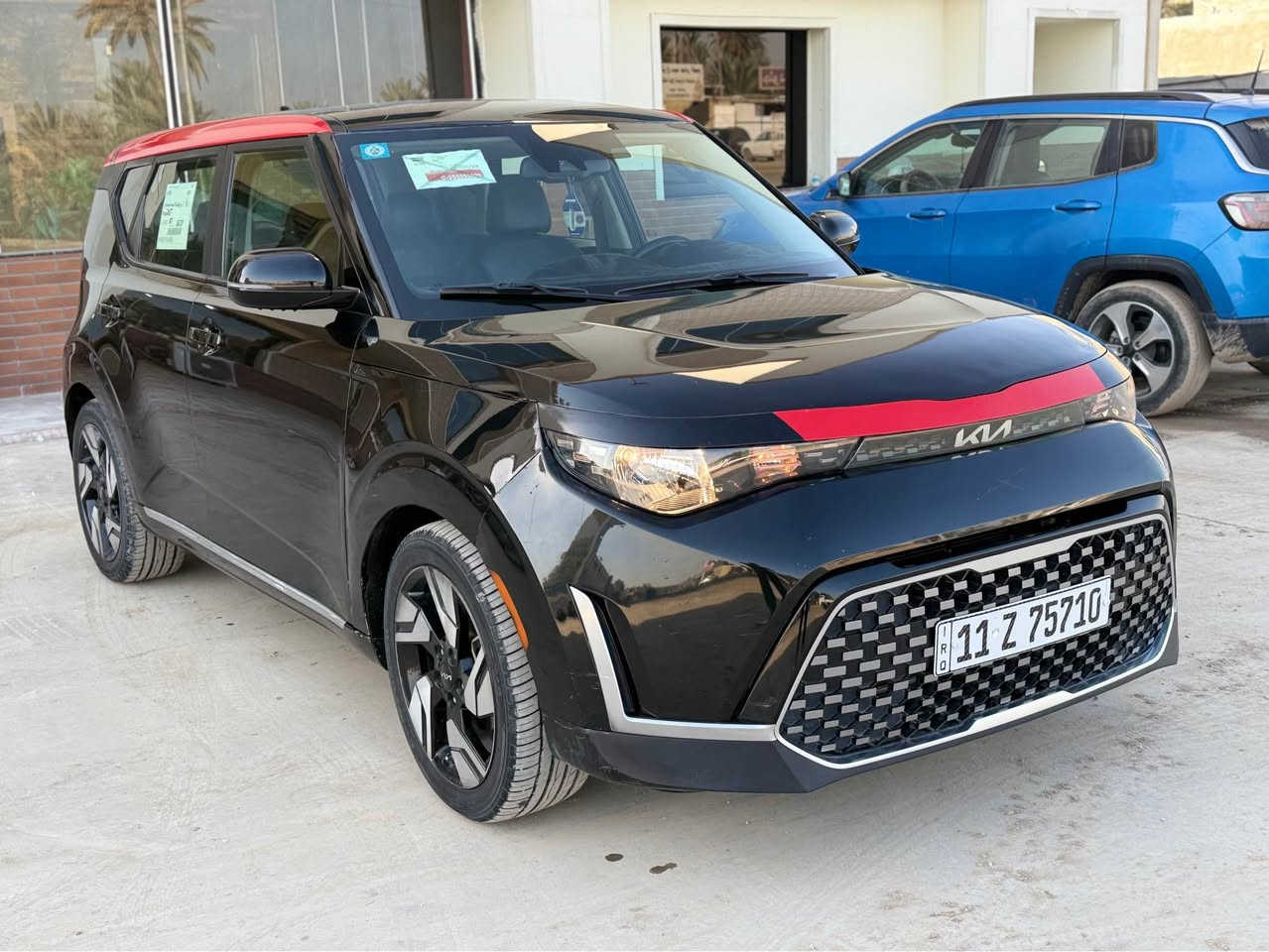 سلام عليكم
كيا صول جيتي لاين اعلى فئة يعني فول مواصفات  رقم بغداد  موديل 2023
- السيارة ماشية (43)حقيقي 
- السياره قطعتين تبديل جاملخ وبنيد  وقطعه صبغ
-فتحة + بصمه 
-رادار امامي + رادار خلفي
-ستيرن جلد حرف D 
-تدفئة كشنات 
-تدفئة استيرن 
-مكينه 2000 دوش المرغوب
-كشن السايق كهربائي 
-وختم Soul 
-لدات داخلية وبالسماعات 7 الوان 
-ويل oكب كروم 
-بك لايت لد
-اشاير بالمري 
-شحن لاسلكي 
سستم صوت  
-شاشه كبير
 -كامره  حساس 
-انظمة قيادة 
السعر: (137) وبيها مجال بسيط
مكان السيارة: بابل *********** حلة, بابل
