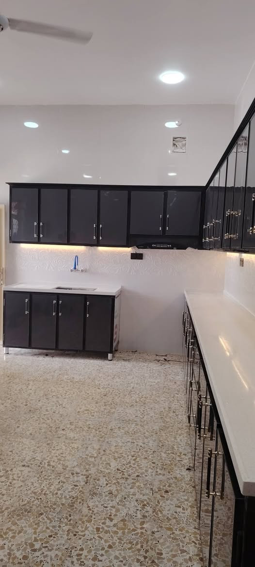 معمل المنيوم 
تجهيز كاونترات الالمنيوم +hdf+محجرات +ابواب +شبابيك ***********.العماره قطاع 30شارع المدارس
