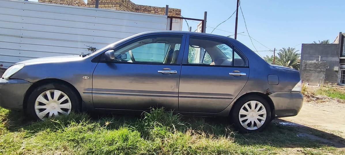 السلام عليكم
لانسر 2010 للبيع  السياره بيهه طخه بالجنطه ماعابره ابد كلش بسيطه  وبيهه ملاحظات تريد ترتيب الاستفسار الاتصال على الرقم 
***********
