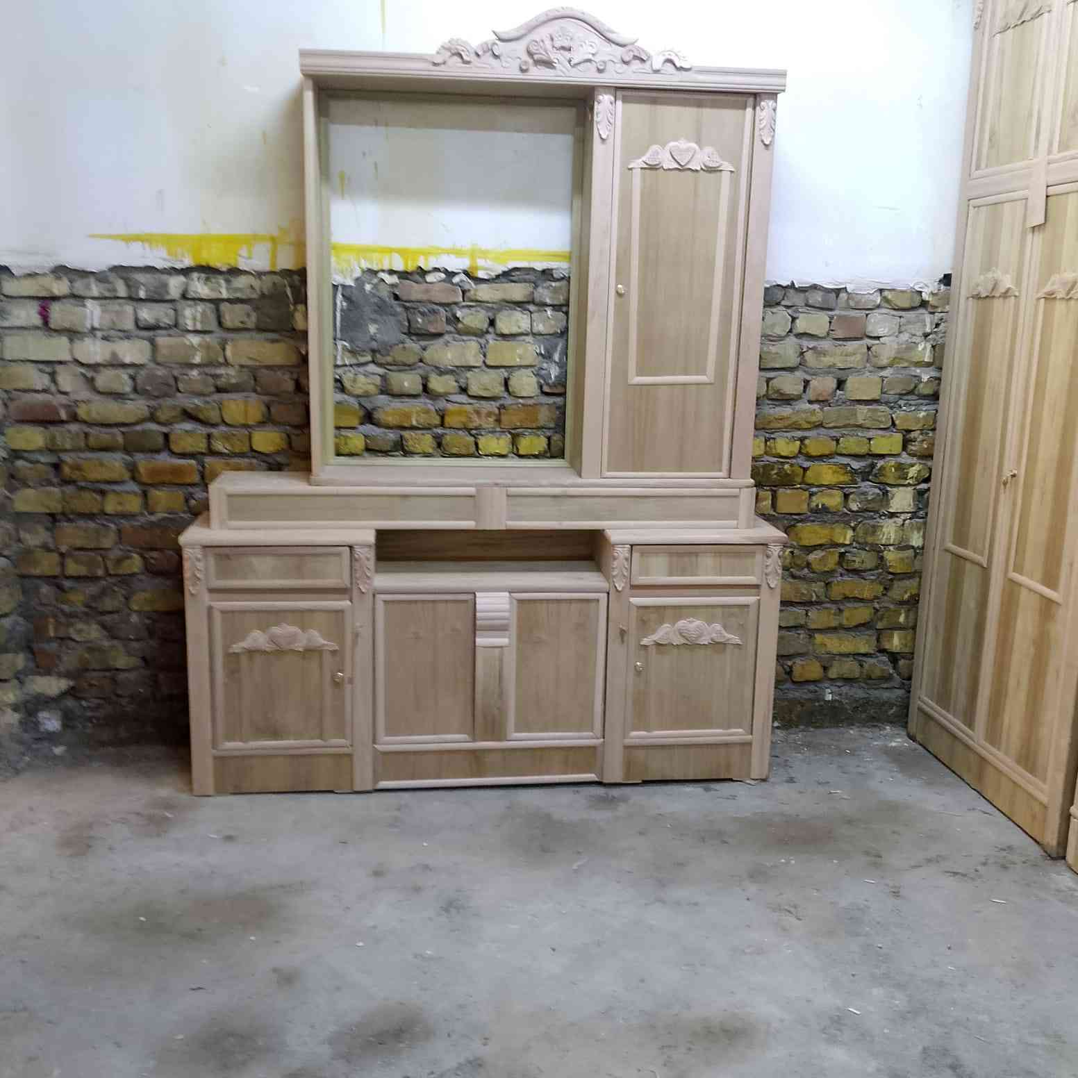 #معمل ومعرض  المحقق  💐
#الون العسلي💪
غرفه سته أبواب شغل ثقيل  وجه الباب خمسه ملم الداخل واربع ملم  صاج🤏 الصبغ حراري 

السعرمليون 650 فقط
للأستفسار مراسلة الصفحة 📩
او الاتصال ☎️ ☎️
(*********** )

يتوفر  Viber / 
‏WhatsApp /
