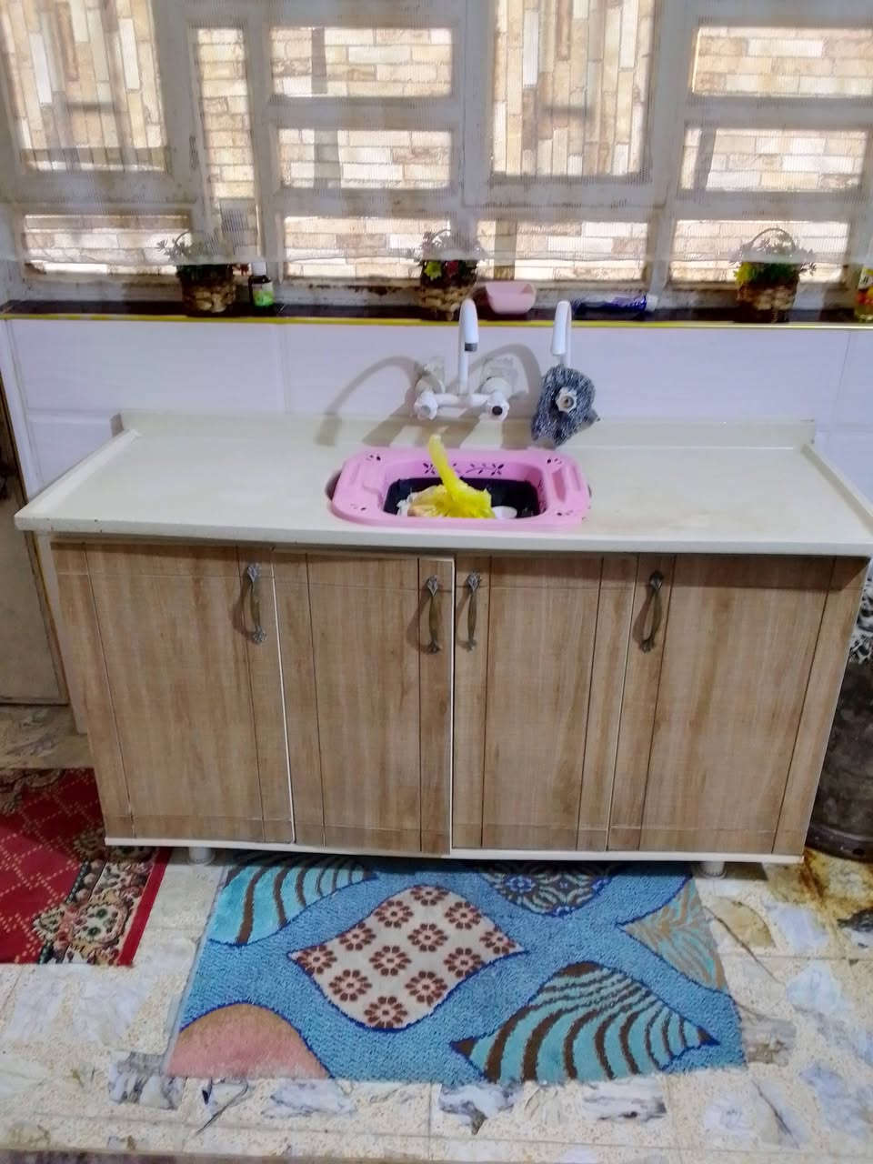 كاونتر تركي مستعمل قليل للبيع تعال افخصه واخذه مكاني الكماليه البستان وهذا رقمي وات ساب هم موجود  ***********  عرض السنك متر ونص 
عرض الكلونتر مترين وأربعين
