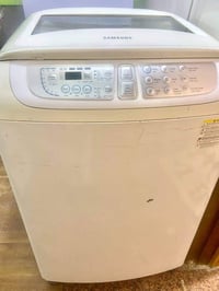 غساله سامسونك للبيع حجم ١٨ السعر ٢٠٠ مكان حي العامل 07730960001