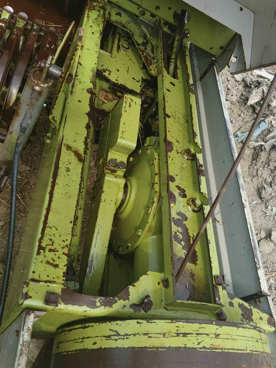 كابسة للبيع موديل 2013 باب اول مكفولة  عنوان /النجف  /مشخاب رقم ***********
