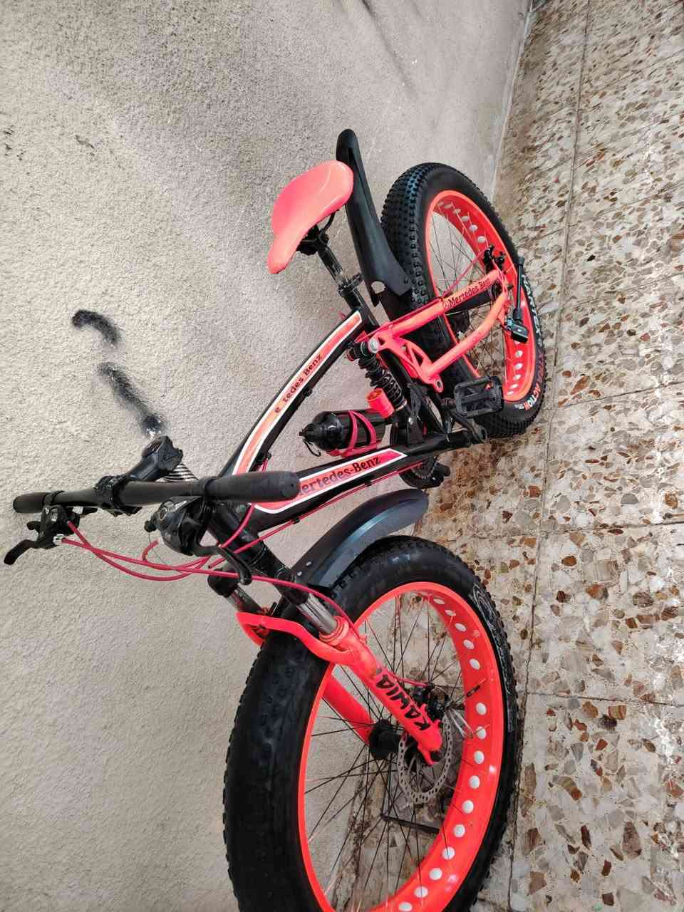 سلام عليكم باسكل دبابه أو همر لبيع أو مراوس  بسعر*********** مناسب جدا
