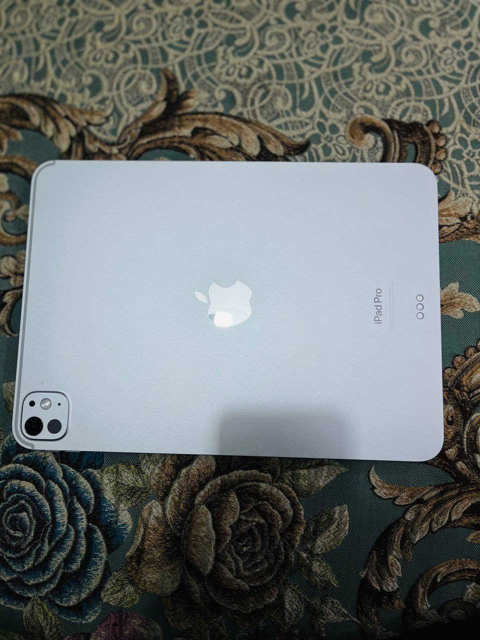 بلي برو m4 بطاريه ٩٨ 

النظافه ١٠٠٪؜
السعر مليون وخمسين مجال 
مكاني بابل القاسم
للاستفسار فقط ***********
