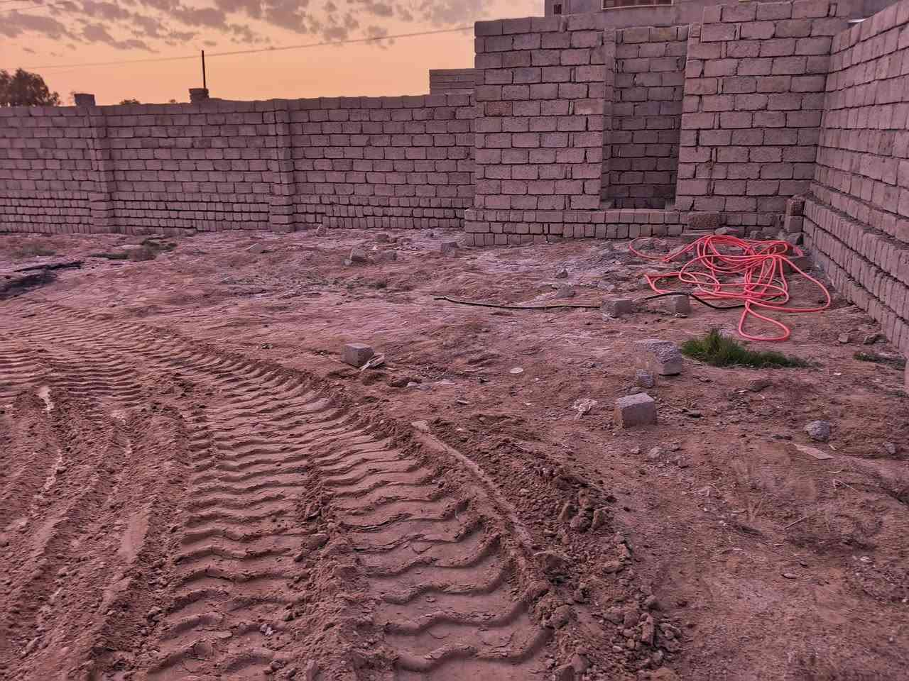 سلام عليكم ورحمه الله وبركاته
هيكل للبيع المساحه 1000.. م..
مخازن + صحيات خارجيات ،،،
واصل ماء + كهرباء .. السعر 45 مليون وبي مجال .. المكان
الشرقاط الجميله.. .. الفليته..
يرهم نقد.. يرهم مده الاستفسار *********** ماهر
