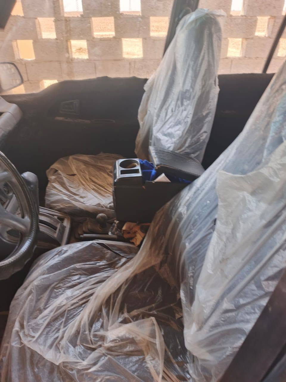 السلام عليكم سازوكي 94 للبيع سيارة بلاديه محرك وكير وفورويل خير من الله سيارة رقم إنكليزي باسمي السعر 48بيهه مجال هذا رقمي ***********
