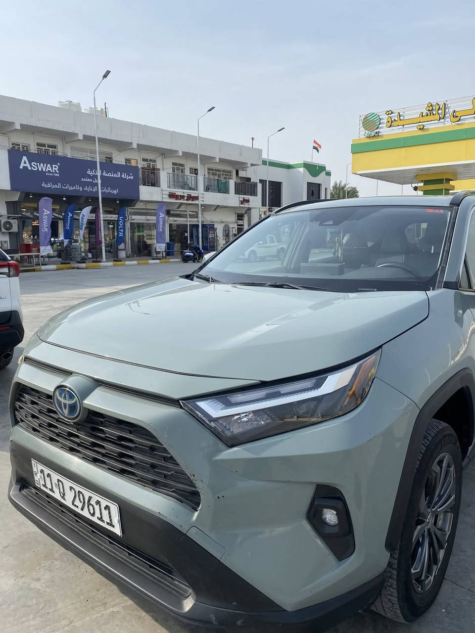 السلام عليكم للبيع 

راف فور 2022 هايبرد بريميوم مواصفات XLE

فتحة

رادار امامي وقيادة ذاتية ومحافظة على المسار

رادار جانبي

جنطة كهرباء

بجم لد

كشنات تدفئة وكشن السايق كهرباء

تحكمات ستيرن جهتين

وايرلس كاربلي

بدون ايرباك ماشيه 70الف ميل

السيارة وارد امريكي 

ضررها من امريكا فقط دعامية وشوية بارد بلبنيد و مكان بارد وودعاميه صبغتهة

سعر السيارة 248 وبيها مجال بسيط 

للاستفسار ***********

مكان سيارة الصويرة
