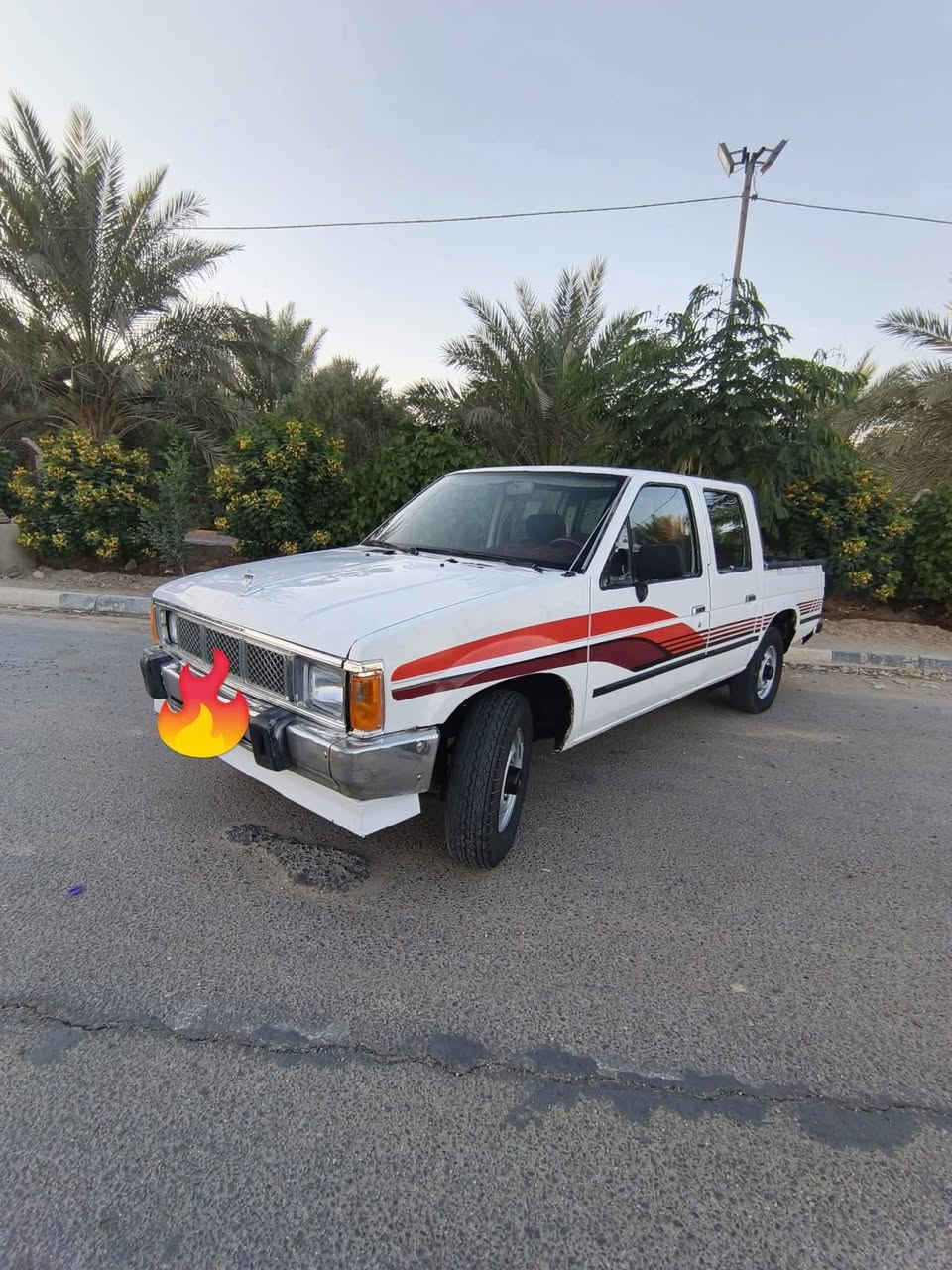 السلام عليكم...
(...للبيع...) 
بيكم نيسان دبل قماره موديل1990 رقم صلاح الدين شرط التحويل تعمير جديد عام حداديه جديده اكسن جديد كير محرك خير من الله تخم تايرا نظيف  ترايك وين متريد.. 
السعر 35...
مكان السياره كربلاء المقدسة 
 الاتصال على الرقم خط مع واتساب ***********غير متواجد عالفيس
