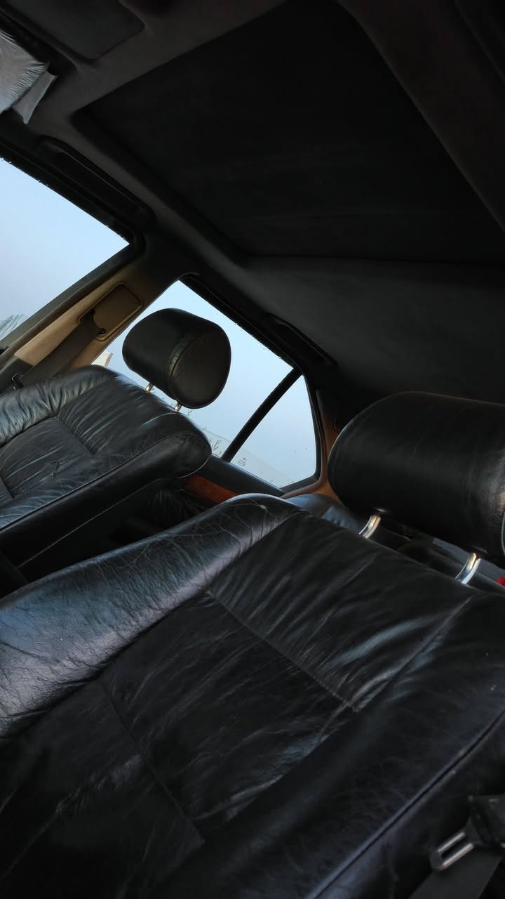 540i أصل
موديل1994 بدون أي ضربه محرك كير شرط غرفه جلد كهرب فتحه سلايت كزوز رياضي  سياره جاهزه رقم اجنبي موصل 83وبيها مجال ***********
