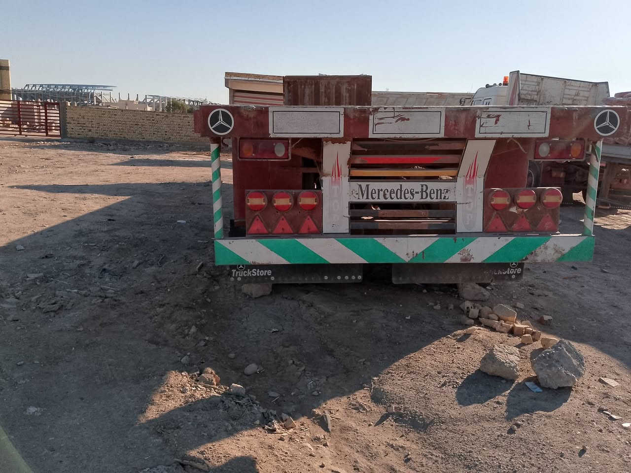 سلام عليكم عربانه بلوم للبيع مكفوله كفاله عامه +جناب بلاديه السعر خمسين وبيه مجال للشراي التفاصيل اتصال عل رقم ***********
