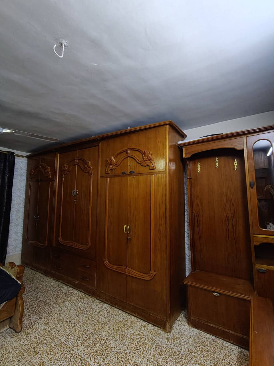 غرفه نوم للبيع غرفة نضيفه ومامتعوبه
السعر خاص.


**إذا كنت صاحب هذا الإعلان وتريد حذفه لأي سبب، رجاءا أرسل رسالة إلى الدعم الفني**