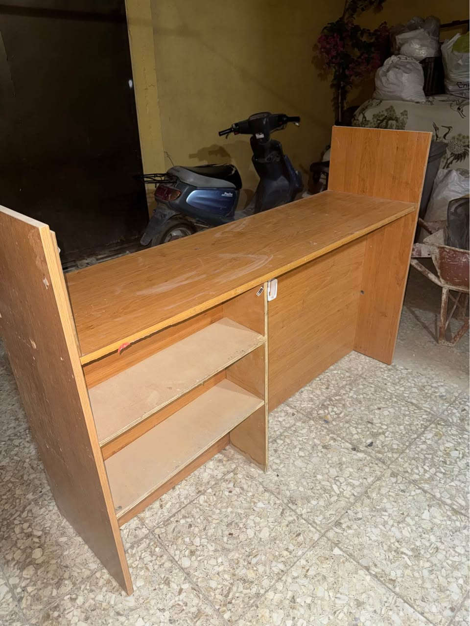 ميزة mdf للبيع 
العرض 180
الارتفاع 110
العمق 45
السعر 125 الف كربلاء, العراق


**إذا كنت صاحب هذا الإعلان وتريد حذفه لأي سبب، رجاءا أرسل رسالة إلى الدعم الفني**