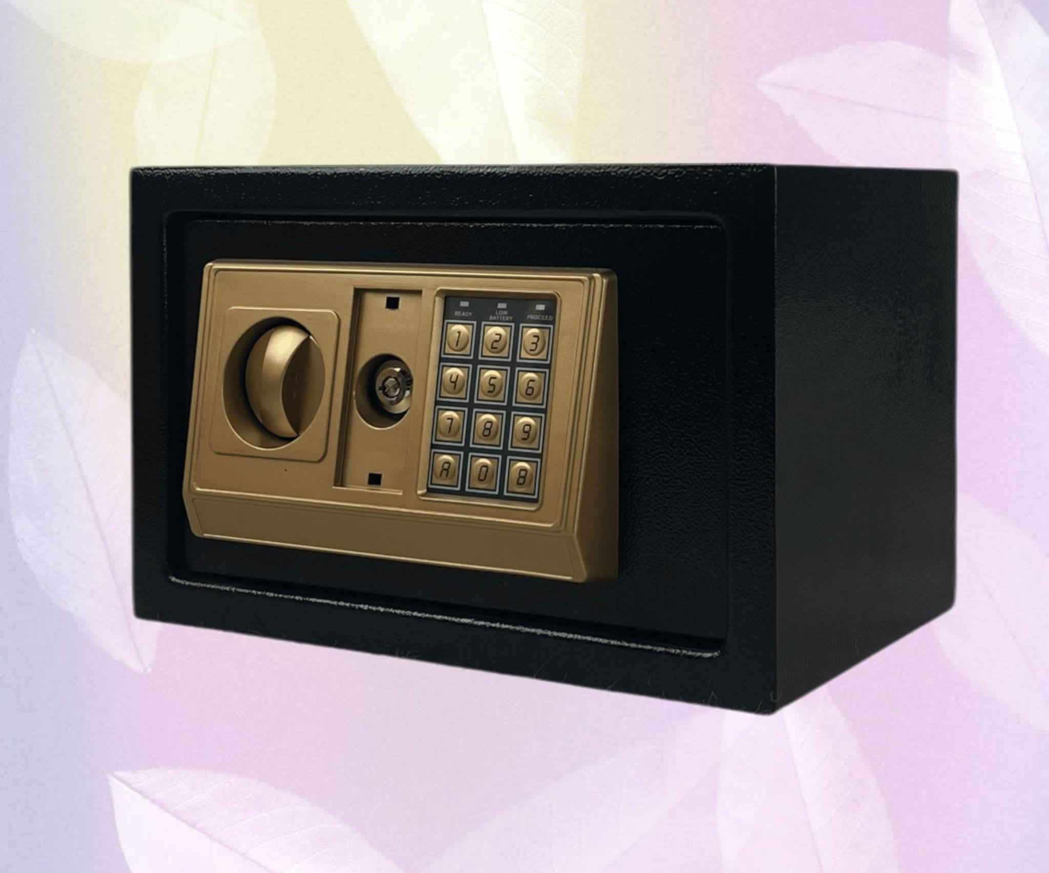 قاصة وسط من سلفر كلاس 😍
المميزات:

قاصة مثالية للاستخدام المنزلي

يوفر صندوق لحفظ الآمن

هيكل خارجي من المعدن عالي الجودة

يمكن وضع رمز حماية مكون من 1-8 أرقام

بطانة من السجاد في الجزء السفلي الداخلي لحماية مجوهراتك وساعتك الثمينة وبطاقتك وأموالك من أي تلف أو ضرر

الوزن: 6.5kg

طريقة برمجة الكود:

1. افتح باب الخزانة

2. اضغط على الزر الأحمر الموجود في الجزء الخلفي عند المفصل لغاية سماع صفرتين مع إضاءة الضوء الأصفر

3. أدخل الرمز الذي تود أن تعتمده للخزانة يمكن استخدام 1 الى 8 ارقام

4. تأكيد الرمز اضغط على حرف A

5. خلال 15 ثانية ستصدر الخزانة صوت تصفير مرتين مع اضاءة الضوء الاصفر

6. تم الان ضبط الرمز الشخصي للخزانة الخاص بك

الملاحظات:

لفتح الخزانة قم بأزالة الغطاء البلاستيكي الصغير بعدها ادخل المفتاح ادر بعكس اتجاه عقارب الساعة و أدر المقبض مع عقارب الساعة ( أي بالاتجاه المعاكس )

عند نفاد البطارية يتم تشغيل إضاءة باللون الاحمر

لا تقوم بخزن المفتاح داخل الخزانة
السعر / 50 الف 
توصيل جميع المحافظات


**إذا كنت صاحب هذا الإعلان وتريد حذفه لأي سبب، رجاءا أرسل رسالة إلى الدعم الفني**