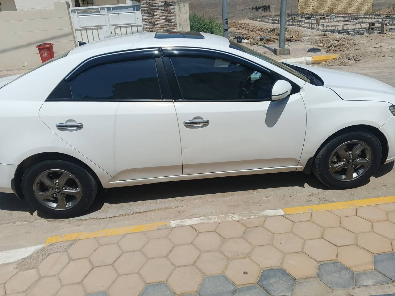 للبيع كيا سيراتو موديل ١١بيها صبغ ابيع حزام رقم اربيل دولي جديد فول مواصفات بصمه وفتحه وتحكمات وشفتات وتبريد لمس جاهزه صدر وكهربايات وتبريد بدون تبديل وبدون دواخل السعر ٨٧  
***********
