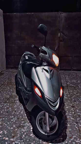 سلام عليكم 
ماكس ثعلب للبيع
مكفوله كفاله عامه
اشاير يمنه يسره. دبل اشاره شغال 
لايت عالي ناصي شغال
هورن شغال
هندر سلف نكره بأي وقت 
عداد سرعه عداد بانزين شغال 
مكينه ممفتوح بلاديه 
كفرات ختم واحد ويه رقم شاصي
سوادات ملاح ختم
تخم تاير خلفي امامي رياضي جديد اصلي
نقوصاتها فقط بنز خلفي 
سعره 550 وبي مجال ل شراي 
ل مو شراي ليراسلني لاتكسر ب سعره لاتحكم من صور تجي تفحص جيب وياك فيتر يفحصه 
متواجد ماسنجر 
واتس ***********
