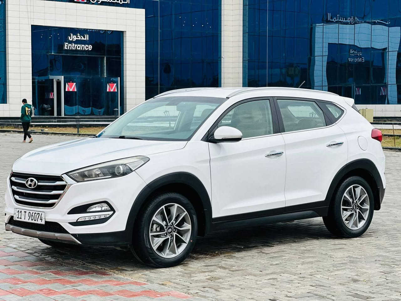 سلام عليكم للبيع توسان موديل 2018 خليجي السعر 173 وبي مجال مكفوله ضربه صبغ موصفات مكينه 2000 دوش داخل بيجي تحكم ستيرن تبريد قطعتين كامره خلفيه دواره 3 وضعيات قياده مكينه وكير كفاله تخم تاير حداديه تبريد تدفئه رقم بغداد دوالي تحويل مباشر بسمي العنوان كربلاء للستفسار ***********
