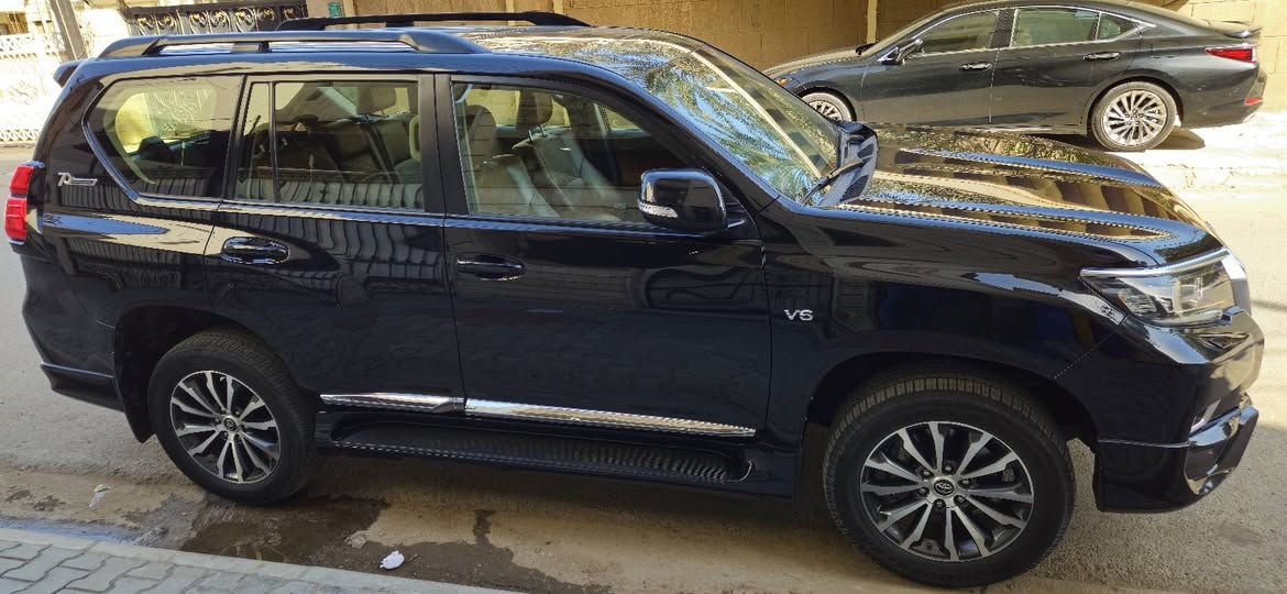 برادو 2022 سبعينية للبيع 
محرك 6 سلندر ، مواصفات مميزه
ويل كب نيكل واسود
كشنات قرميدي
شباك بجم نيكل
وباقي مواصفات البرادو المعروفه
مكفولة من البارد والصبغ

ماشية 65 الف
وكالة سردار رقم اربيل
السعر 45 الف

***********
