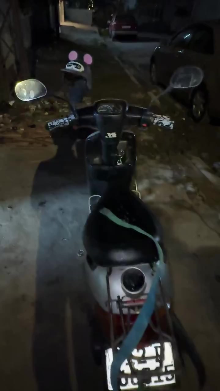 دراجه بوتين حديث مرقمه وكامله رقم وسنويه دراجه مكينه ما مفتوحه نشطه الدراجه ونكره سلف تشتغل شته وصيف السعر 1400


**إذا كنت صاحب هذا الإعلان وتريد حذفه لأي سبب، رجاءا أرسل رسالة إلى الدعم الفني**