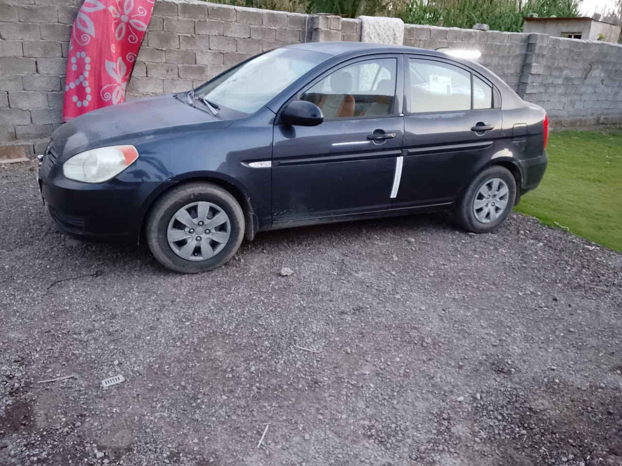 سلام عليكم اكسنت سيارة ابلاديه وجديده للبيع للاستفسار اتصال عل رقم ***********
