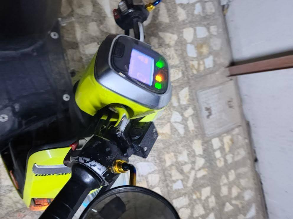 سلام وعليكم دراجه بوليس مسطره للبيع الدراجه رمبه نضيفه حيل ماتصور واحلى من الصور الف مره الدراجه مامفتوحه ابد السعر 900 وبيهة مجال المكان بغداد البياع رقم الهاتف ***********
