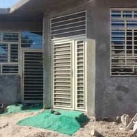 طابو صرف • ٢٠٠م • حمامات داخل الغرف