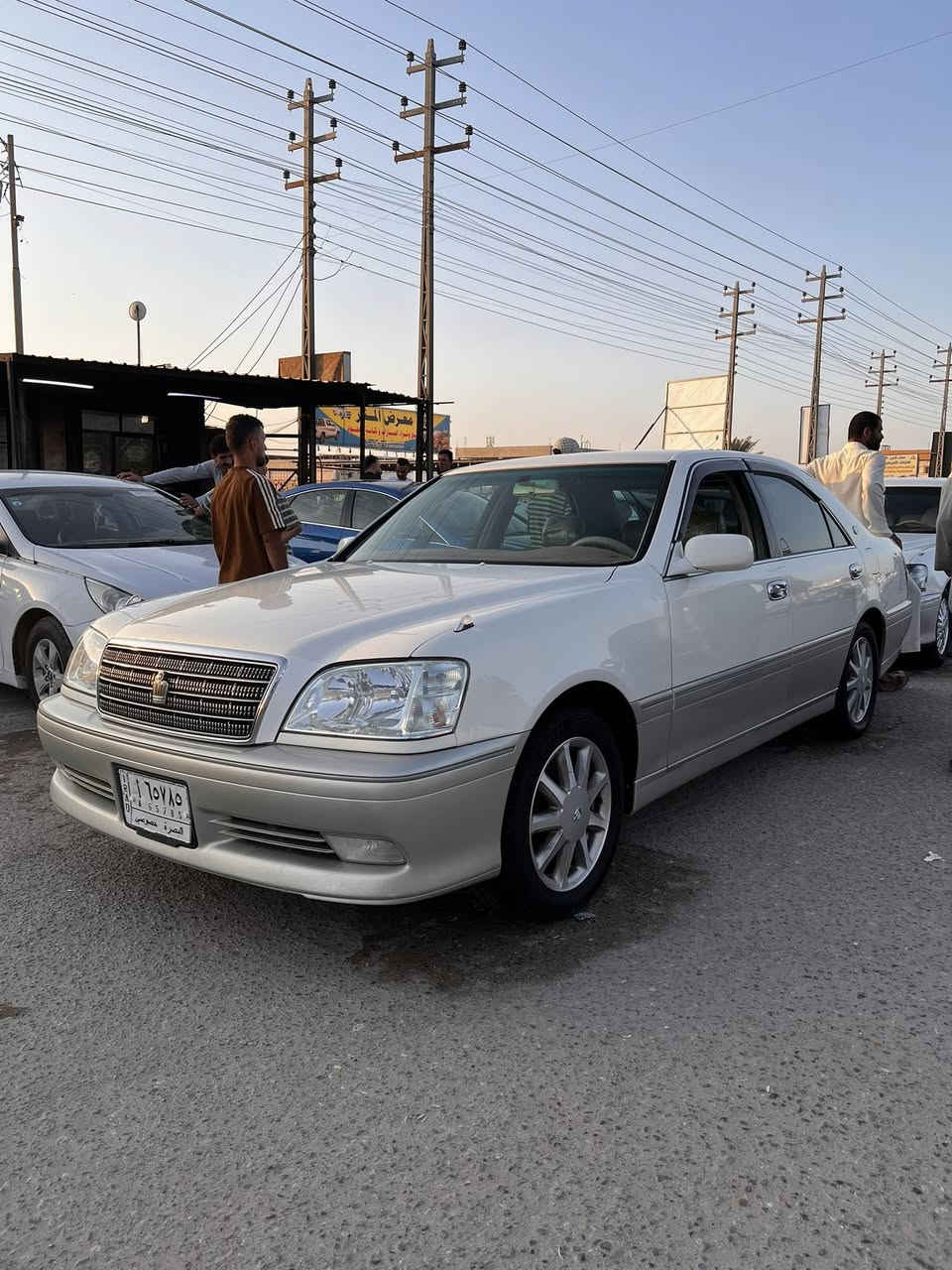 ملكه للبيع موديل 2002 سياره جديده بمعنه الكلمه رقم بصره وكاله فقط مكفوله كفاله عامه سياره بالباكيت رقم الهاتف ***********
