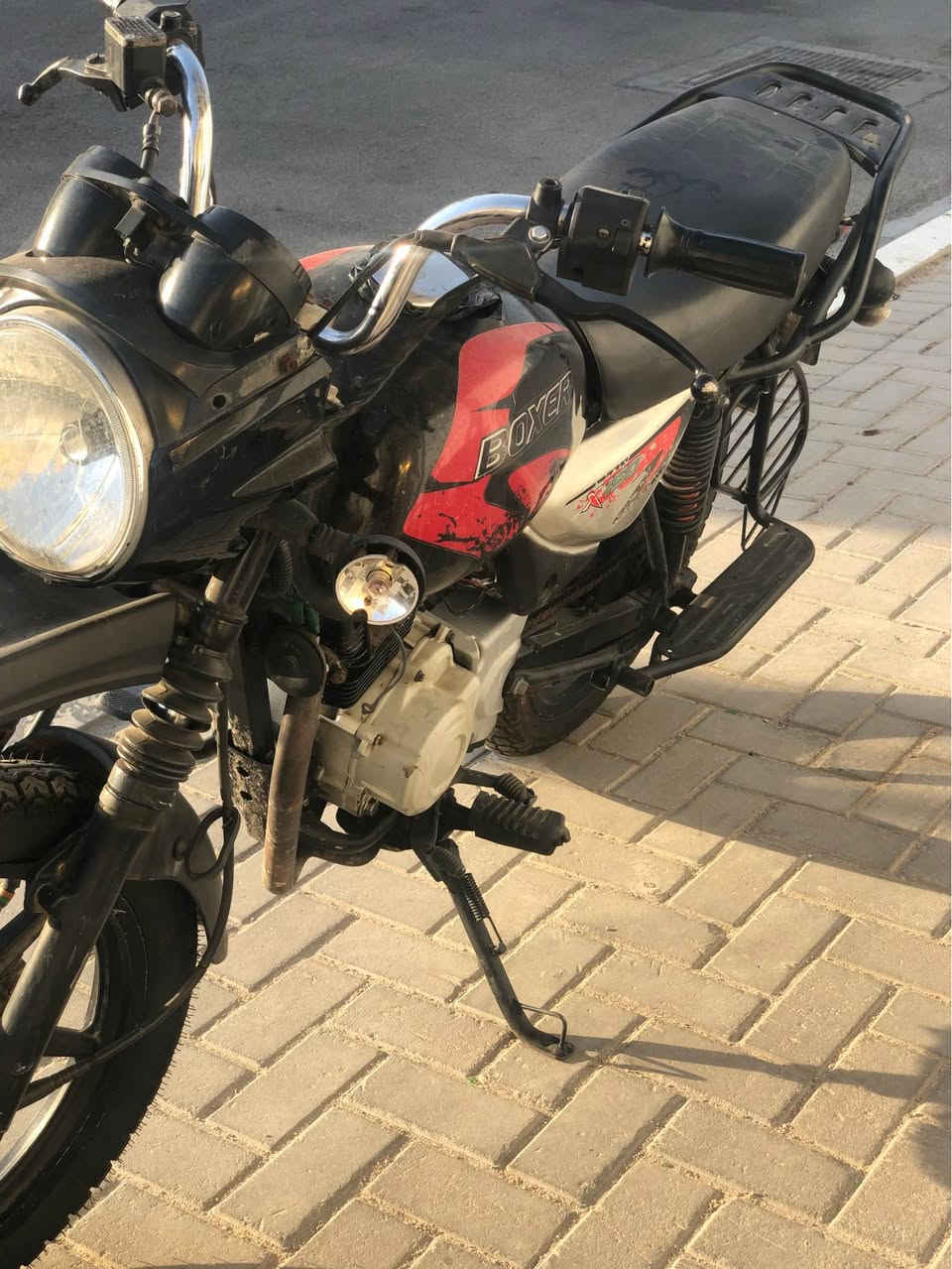 دراجه بوكسر موديل 2022

رقم بصره بس ضايعه سنويه او رقم 
راعيه موجود بس انه ابيع هيج حديده راعيه لا يطلب عليه ولا اي شي وكفله من سرقه بس انه ابيع ادوات راعيه موجود حته رقمه تخابره ماكو مشكله بس انه ابيع ادوات اكفله من سرقه ؟؟؟؟؟ 

مكينه امجفته بس مره وحده ودراجه حلو كامله امكمله 

مكاني بصره 📍اي ستفسار اكثر اتصل 

☎️☎️***********

السعر 650 الف او بيه مجال Singapore
