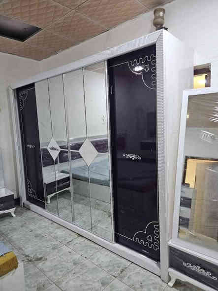 توفر غرفه نوم للبيع نظيف كلش كامل سعر 450 الف شراي يخابر رقم *********** كركوك
