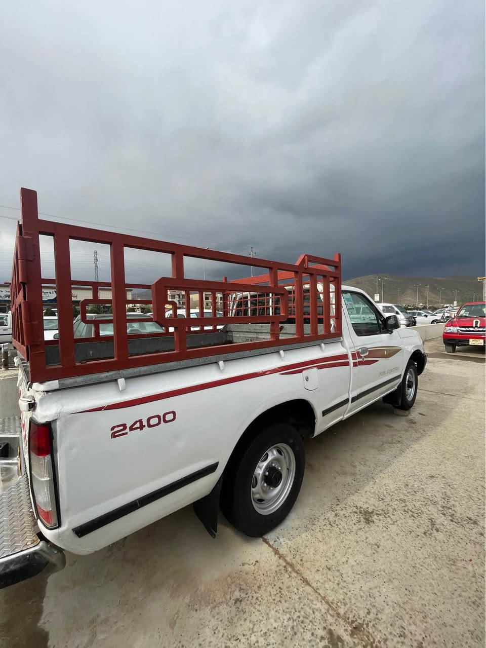 به‌ناوی خوای گه‌وره‌ 
نیسان تاك
مۆدێل ٢٠٠٠
ناوسور 
ئاڕم پلاستیك  وته‌حویل 
ته‌بریده‌ پاوه‌رنیه‌ 
گێڕ مه‌كینه‌ 
توندوتۆلی 
ئه‌كسل 
كاره‌بای 
هه‌مووی به‌شه‌رت 
بۆمه‌سره‌ف مه‌گه‌رێ 
یه‌ك پارچه‌ی بۆیاغه‌ بێ ناو 
چه‌مچه‌و ناوبۆدی ده‌ره‌جه‌یه‌ك 
سه‌یاره‌كه‌ هه‌تابلئی خاوێنه‌ 
گۆڕی نه‌وه‌ ناكه‌م 
شوێن ڕانیه‌ 
*********** رانية, السليمانية
