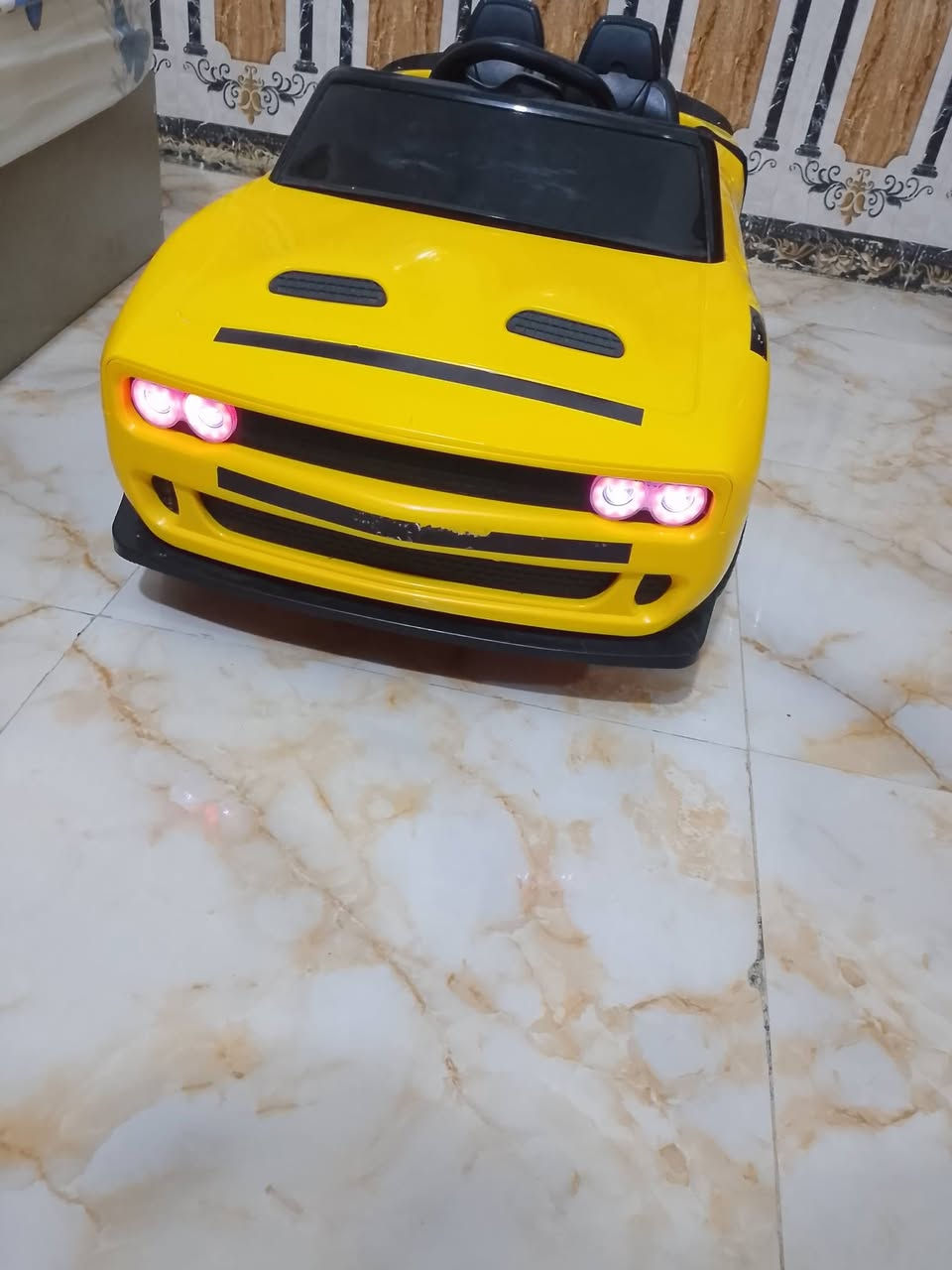سلام 👋عليكم سياره شحن مال اطفال جديده  نفرين وياها شاحنه مالته وبيها اامبيثري ومابيها اي نقص سعرها 125 وبيها مجال  عنواني كربلاء عامود 31 
الهاتف. ***********
