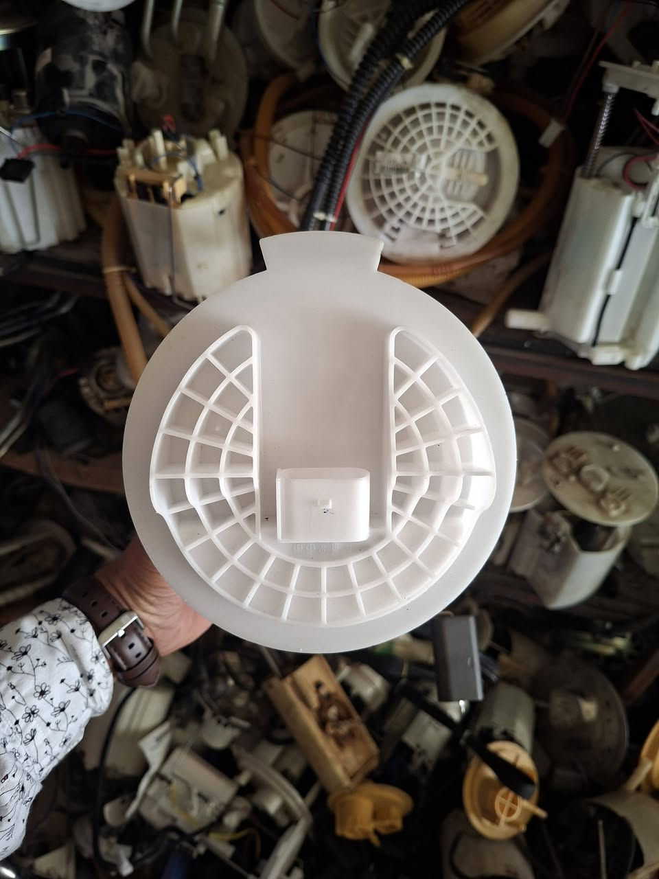 قواعد جارجر جالنجر أوباما أمريكي وكاله ٧٥ الف سعر القاعده كامله توصيل كل العراق ٥ الف *********** ضمان ٣ أشهر
