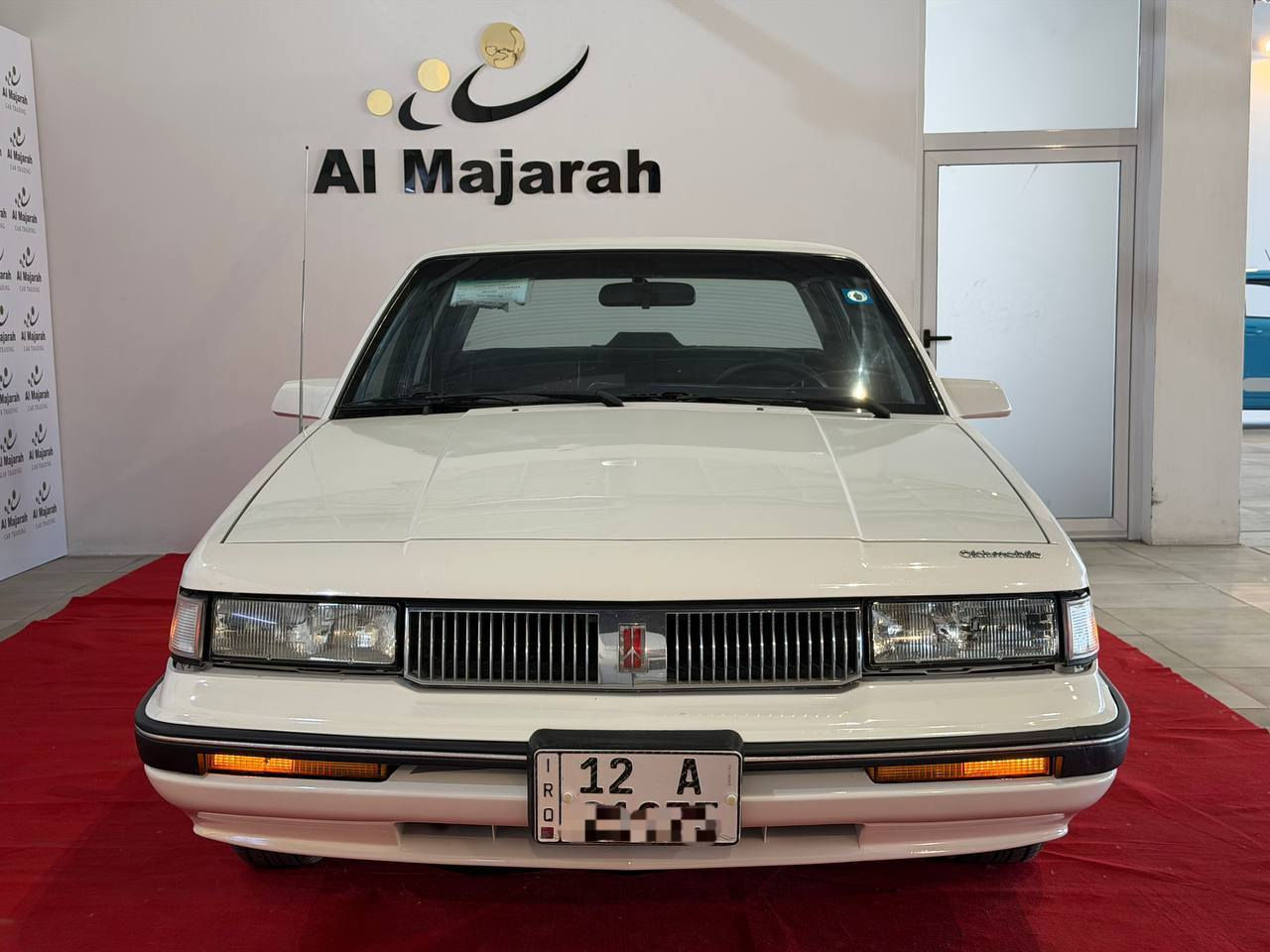 اولدز موديل 90  ماشيه 200 الف  حقيقي سياره  جديده  مكينه مامفتوحه كير اوتوماتيك شرط تبريد ثلج سبير مانازل ارضيات الشركه  وكبات وعده الشركه وياها كلشي بيها شركه وبلادي مامفتوح بيها اي شي شرط كلها صبغ عقجين فقط مال تشليع السياره بدون اي ضرر طخم تايرات جديد السياره ماتحتاج اي مصرف رقم نينوى الجديد سنويه وهزه جديده شرط التحويل السعر 85 $$
مكان السياره موصل 
للاستفسار 
***********
***********
