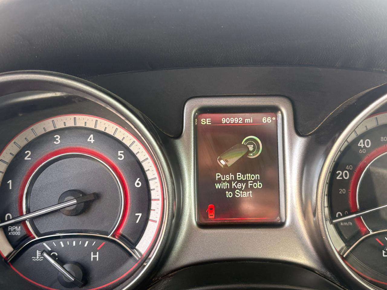 جورني موديل 19 رقم بغداد  ضرر مبدل بنيد مكينه 3600 ماشيه 92 صور الضرر مرفقه السعر 140 مكاني سوق الشيوخ
للتواصل *********** الشطره, ذي قار
