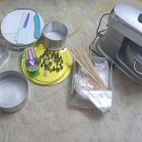 عجانة • شغّالة • مع اغراضه