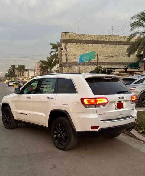 جيب موديل 2022 
وارد امريكي جاملغ وبنيد وجاملغ ثاني ربع منه مباوك كلير فقط 
راس شاصي سحب فقط
موصفات فول فئه لمتد 
بصمه ابواب وتشغيل 
فتحه سقف 
فور ويل ماوس 
محرك 3600
كشن جلد وكهرباء تدفئه كشن 
تحكم فول 
كامرا دواره 
ماشيه 70 
مكان سياره بغداد السيديه 
سعر 23 ونص وماكو هيج سعر ومديل 
***********
