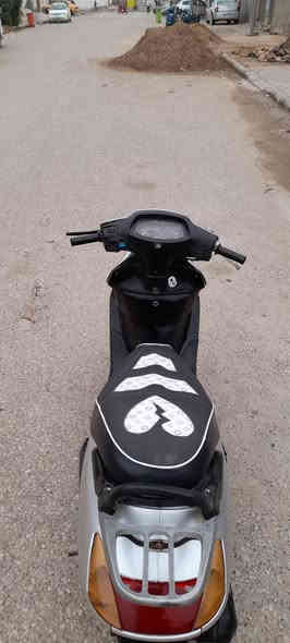 السلام عليكم 
دراجه سبيسي ماليزي للبيع 
كهربائيات تايرات دبلات شغالات 
ماعوزها شي جاهزه 
كوت حي الجهاد 
ب ٣٠٠ وبيها مجال 
للاستفسار الاتصال على 
***********
