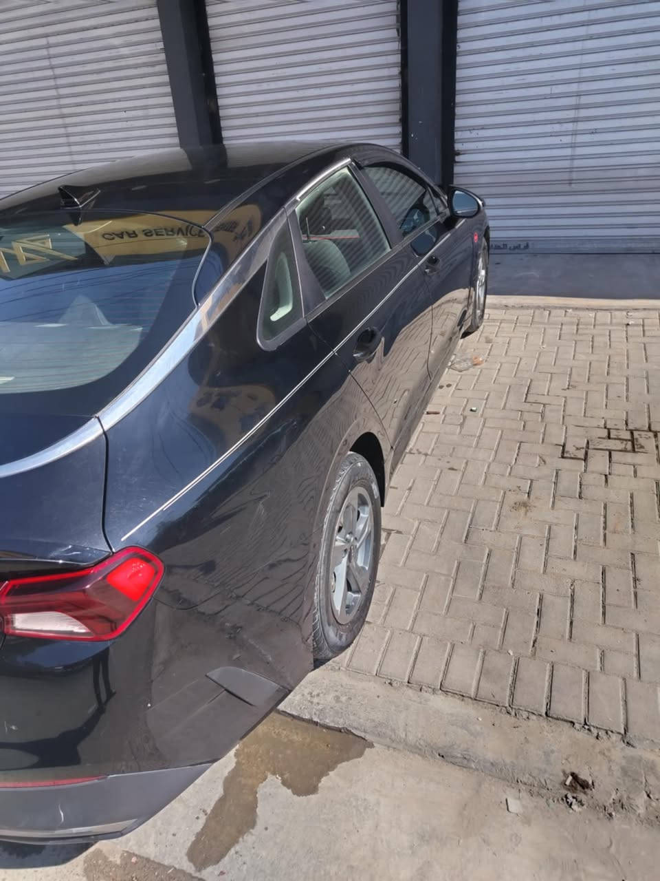 السلام عليكم كي فايق  22 محرك 1600تيربو معوقين ب 27تصير حره وكاله نص فول سعرها 135وبيها مجال مكانها بغداد واتساب ***********
