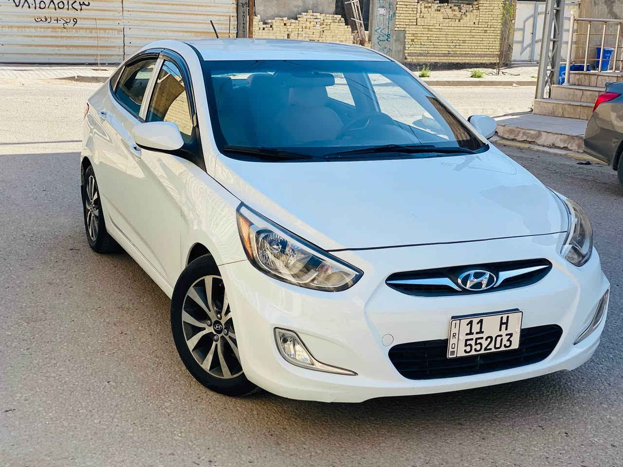 اكسنت 2016 امريكي 
محرك 1600 رقم بغداد بسمي 
جاهزه السياره من جميع النواحي 
بيه بنيد او نص جاملغ خلفي صبغ فقط 
مكانه نجف سعره 98 بيه مجال بسيط 
للاستفسار *********** النجف, العراق
