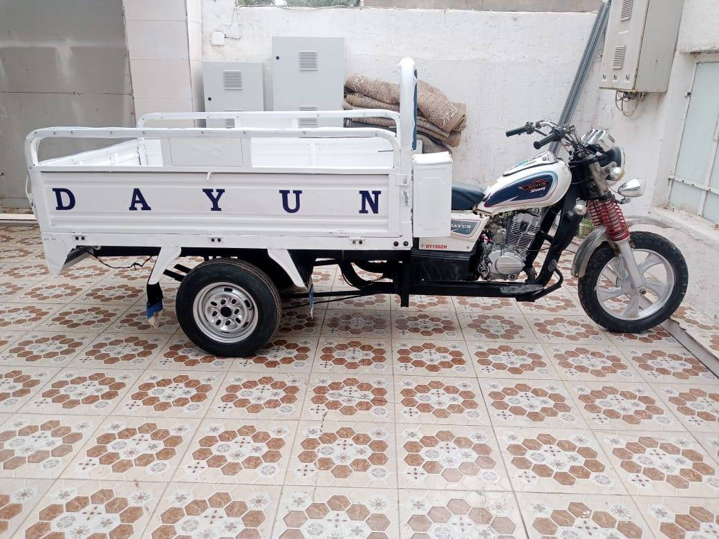 سلام عليكم ستوته للبيع موديل 2012 رقم ابيض السعر مليونين ونص وبيه مجال بسيط رقم الهاتف ***********
