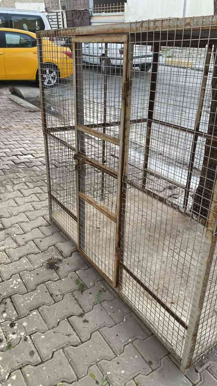 السلام وعليكم هاذ قفص للبيع سعره50بي مجال قليل الرتفاع170الطول160النزال120 مكاني كركوك الشراي يجي خاص مفتوح


**إذا كنت صاحب هذا الإعلان وتريد حذفه لأي سبب، رجاءا أرسل رسالة إلى الدعم الفني**